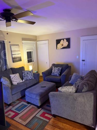 North Buffalo House | Gorgeous 3 BR Upper Unit Home