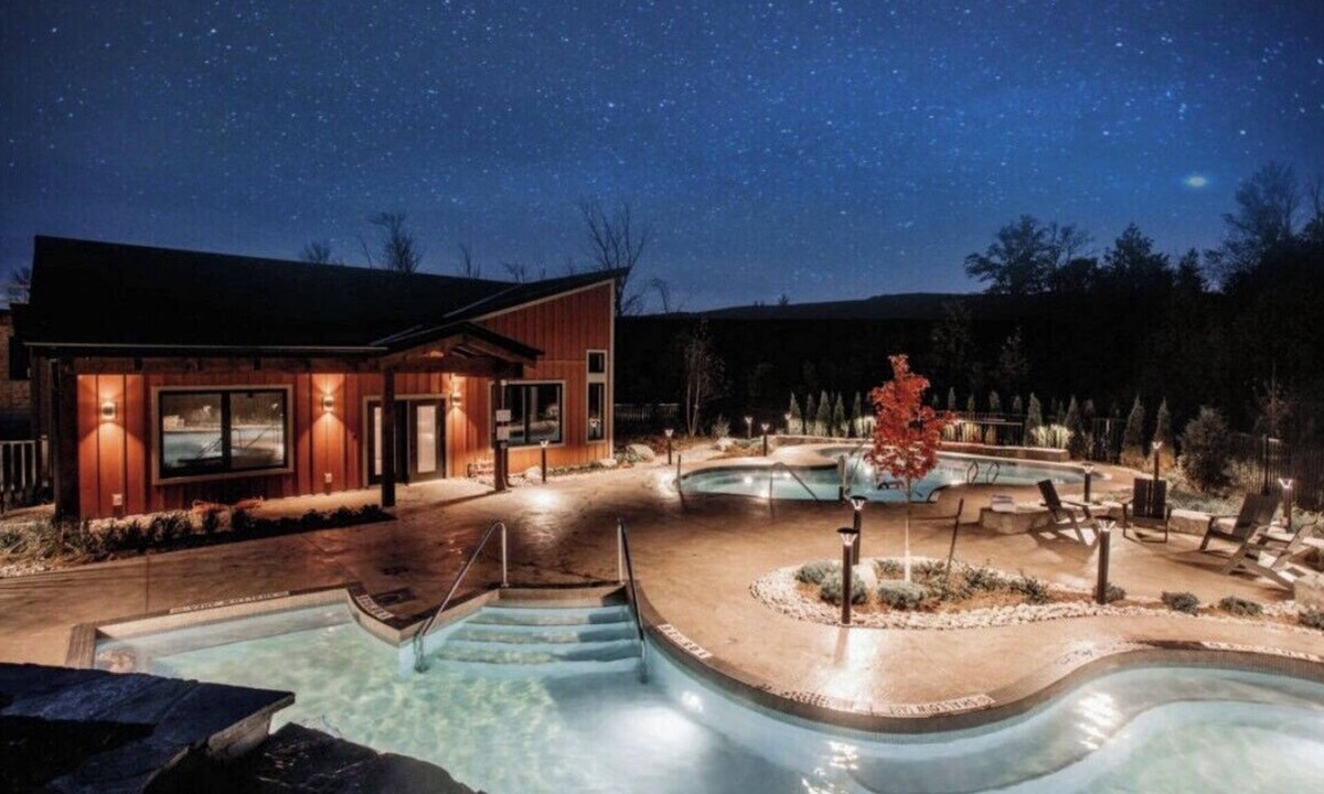 Glen Huron Condo | Gorgeous 3br Loft in Blue Mountain - beside the Scandinavian Spa!
