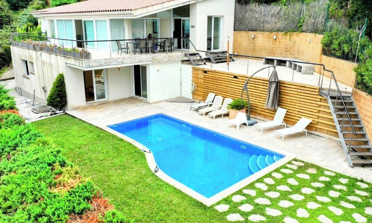 Castell-Platja d'Aro Villa | Gorgeous and Serene Villa with Pool and Sea view 😊