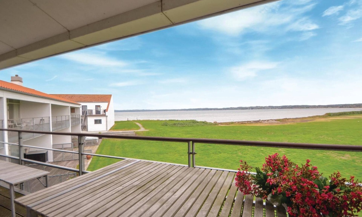 Syddjurs Kommune Apartment | Gorgeous apartment in Ebeltoft