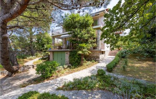 Omisalj Apartment | Gorgeous Apartment In Malinska