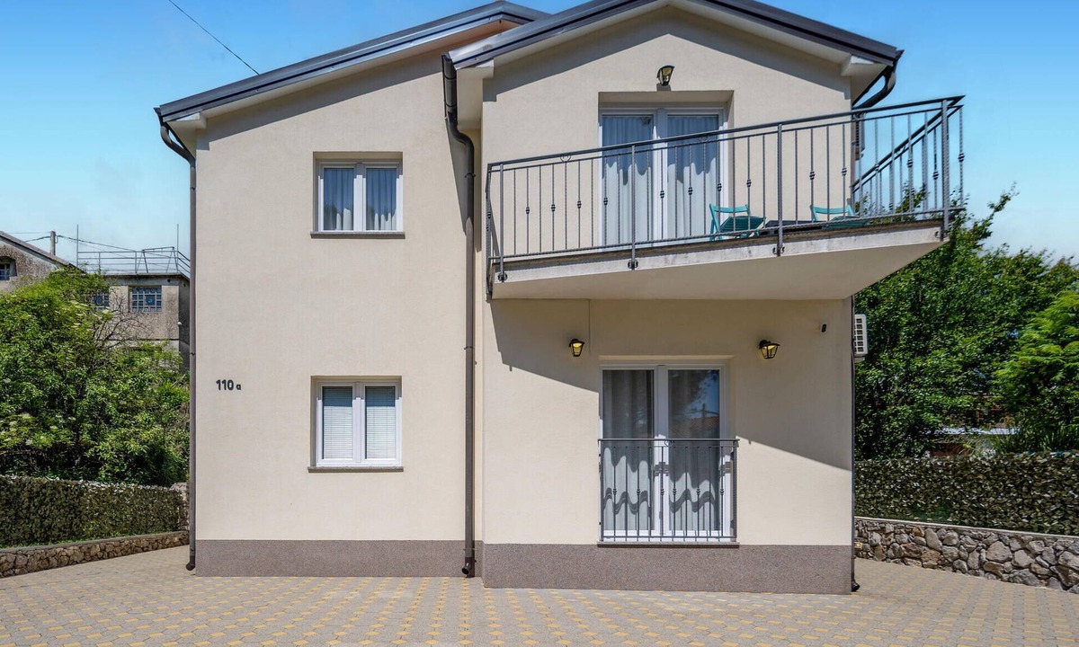 Rukavac Apartment | Gorgeous apartment in Rukavac
