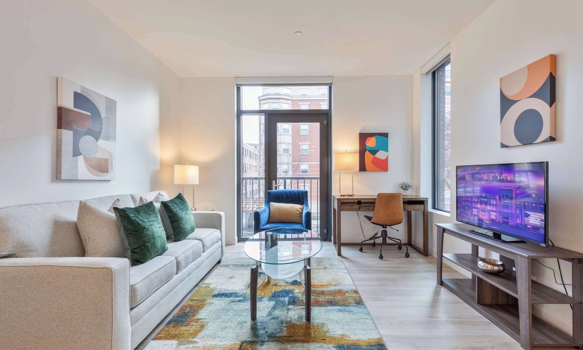 Fenway–Kenmore Apartment | Gorgeous Apt with Kitchen and Sky Terrace
