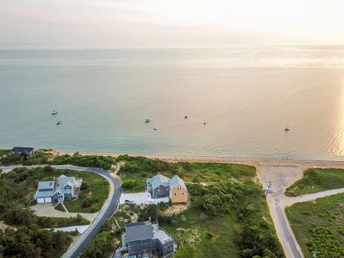 North Eastham House | Gorgeous Architectural Waterfront Property