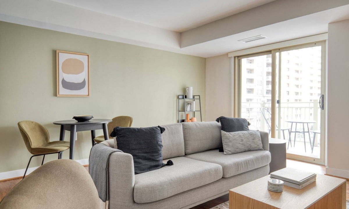 Ballston Apartment | Gorgeous Ballston 1BR w/W/D, Gym & Pool, near Metro, by Blueground