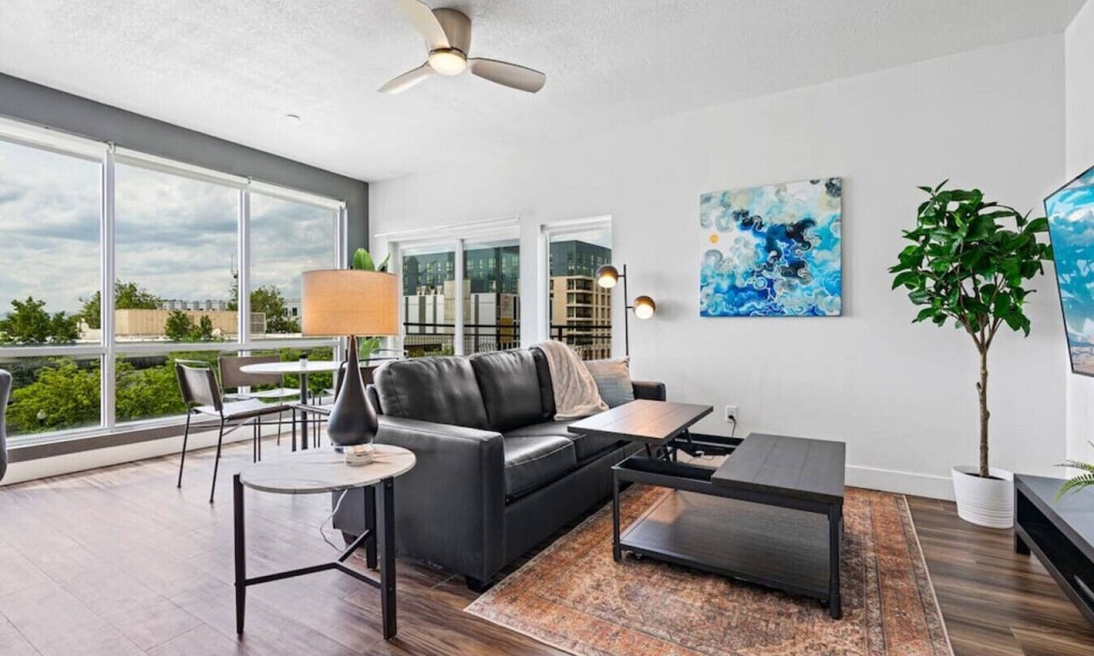 Downtown Salt Lake City Apartment | Gorgeous Central City 2BD/2BA