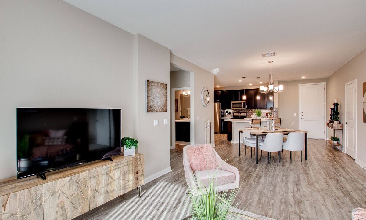 Ocotillo Condo | Gorgeous Condo Large Resort Pool & mountain views! 30 Night Min!