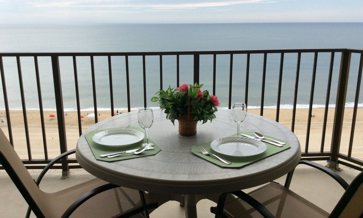 North Ocean City Condo | Gorgeous Direct Oceanfront