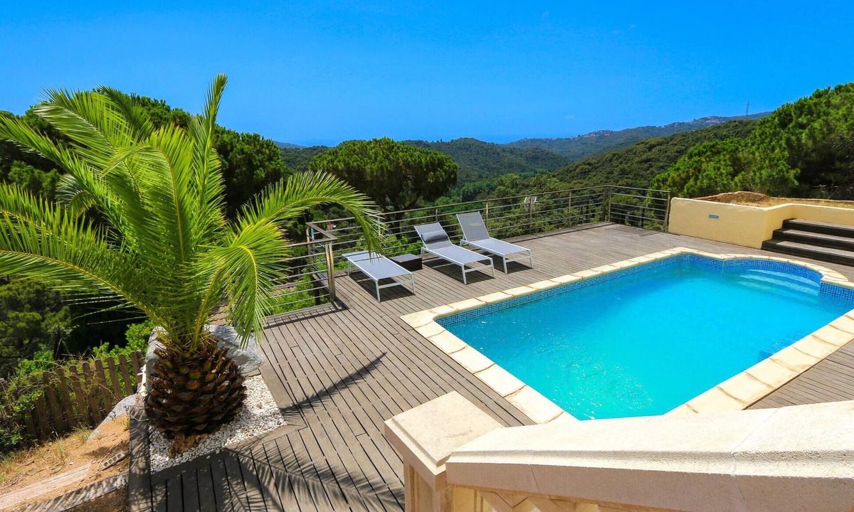 Can Palau House | Gorgeous home in Sant Cebria de Vallalt
