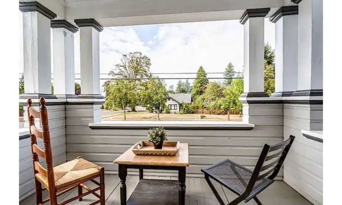 Central Oregon House | Gorgeous historical home close to everything!