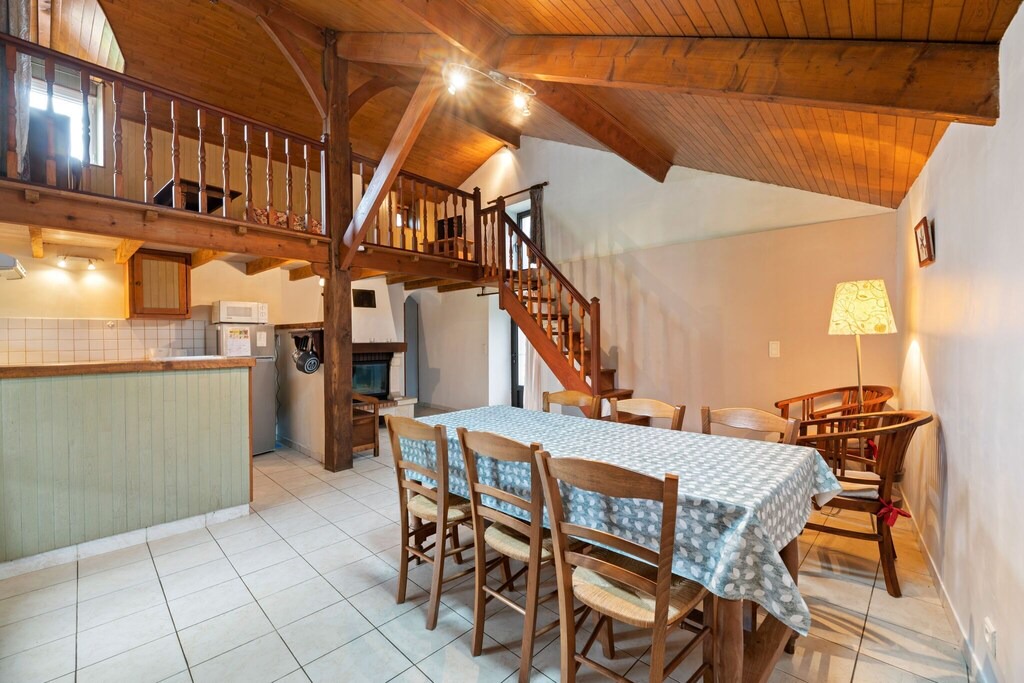 Loubejac House | Gorgeous Holiday Home in Loubejac with Garden