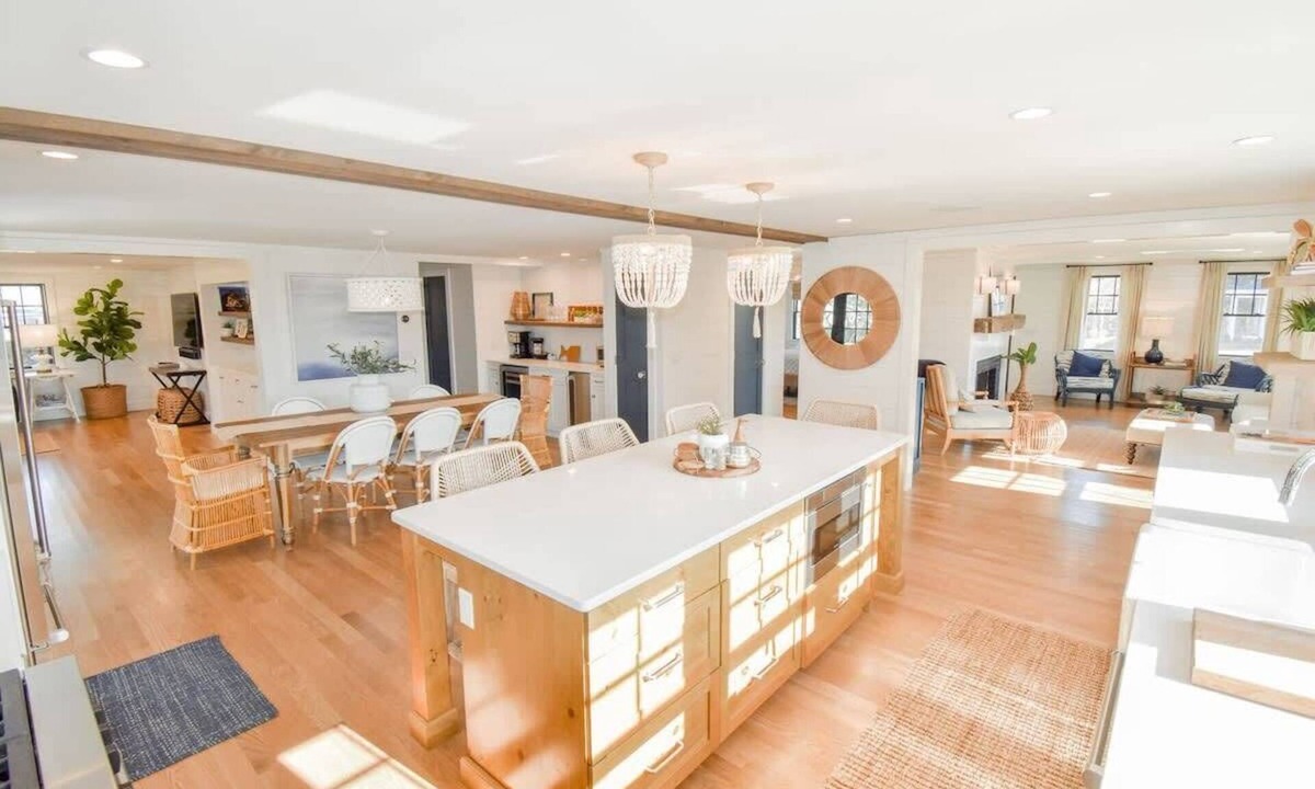 Harwich Port House | Gorgeous Home 2 Min Walk to Beach!