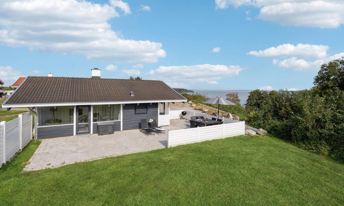 Aabenraa House | Gorgeous home in Aabenraa with WiFi