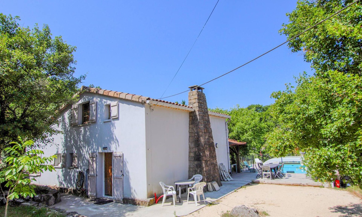 Balazuc House | Gorgeous home in Balazuc with private swimming pool, can be inside or outside