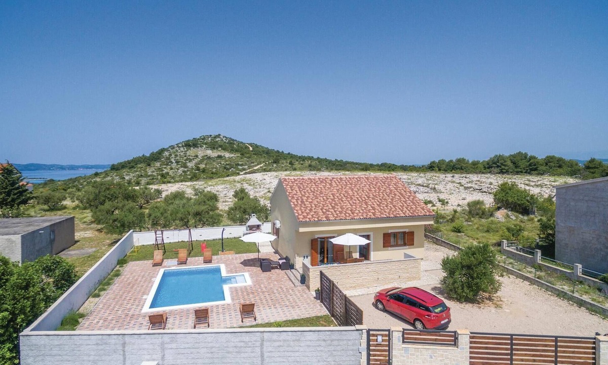 Drage House | Gorgeous home in Biograd