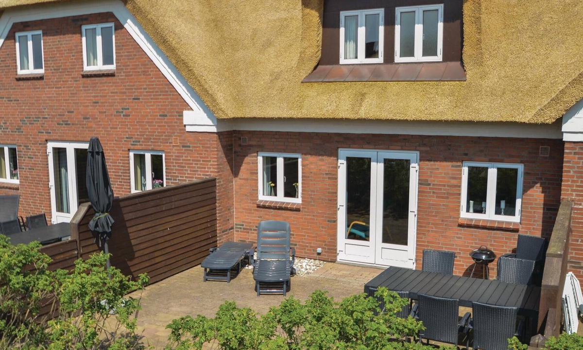 Blavand Strand House | Gorgeous home in Blåvand with WiFi