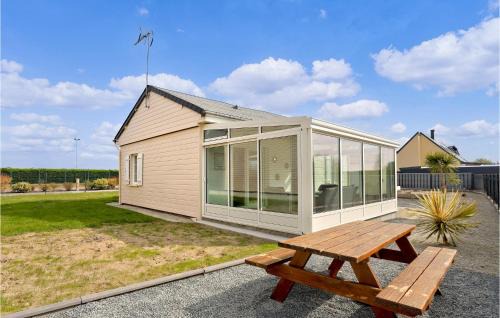 Creances House | Gorgeous Home In Creances-Plage