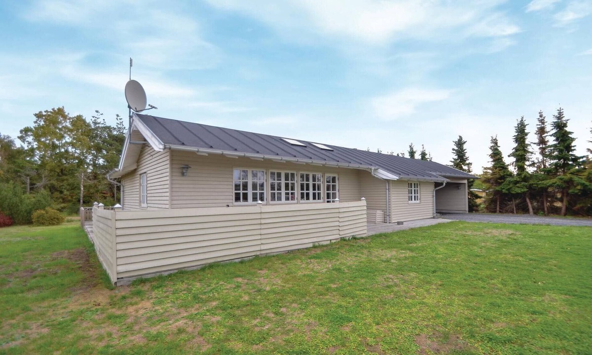 Vibæk Strand House | Gorgeous home in Ebeltoft with WiFi
