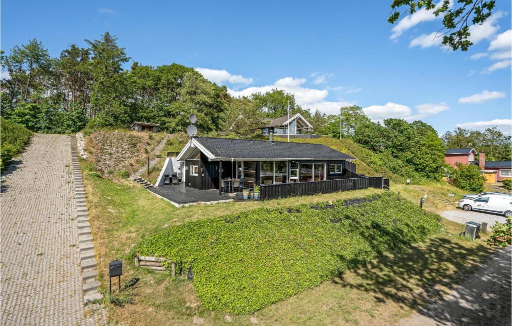 Lyngsbæk Strand House | Gorgeous Home In Ebeltoft With Sauna