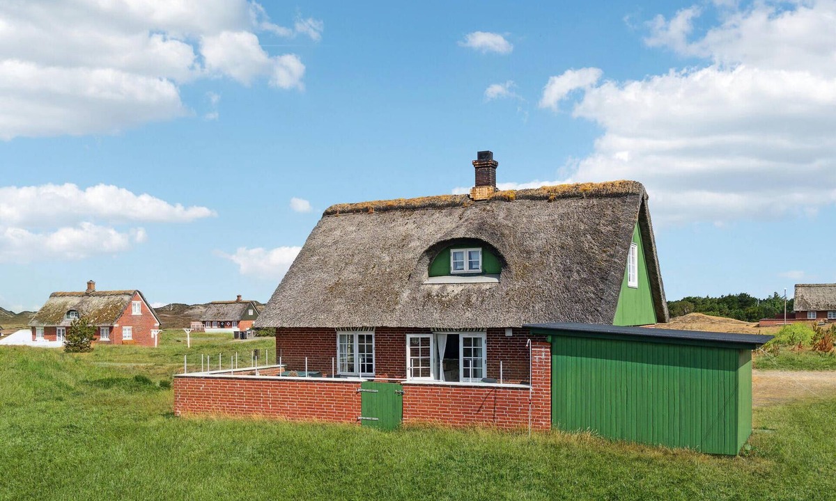 Sønderho House | Gorgeous home in Fanø with kitchen