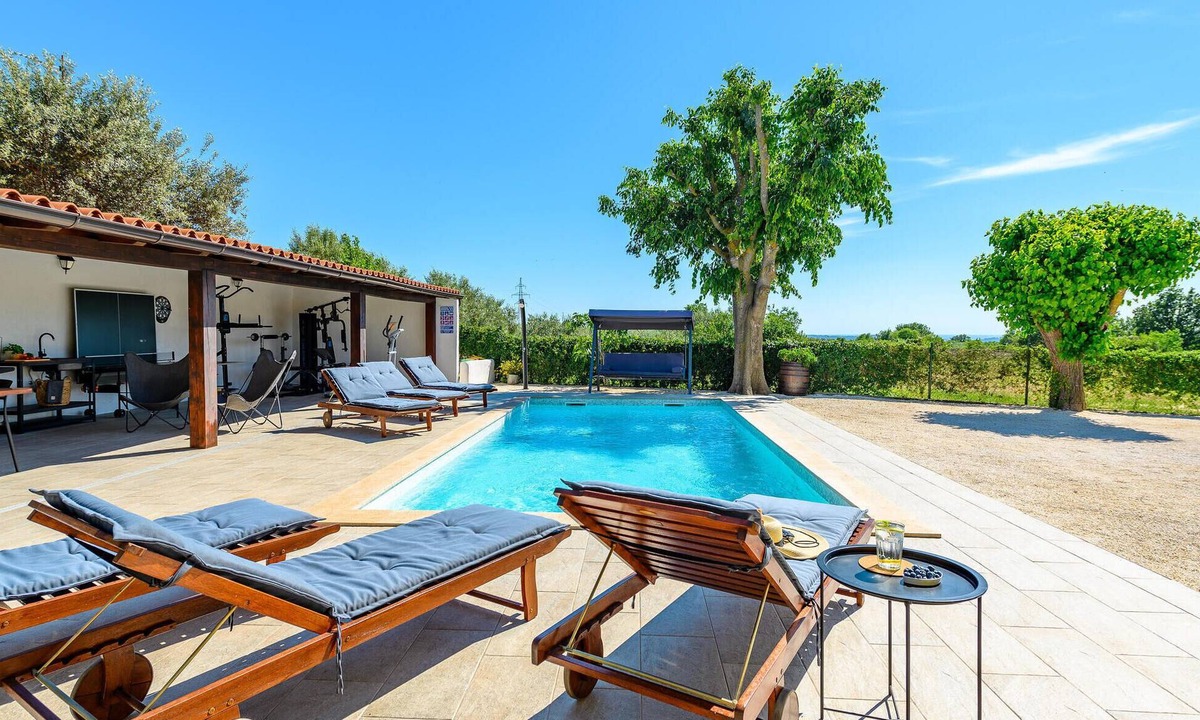Galizana House | Gorgeous home in Galizana