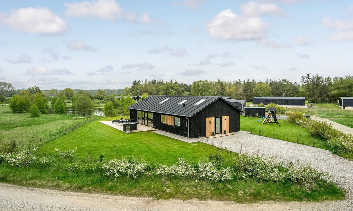 Fjellerup Strand House | Gorgeous home in Glesborg with kitchen
