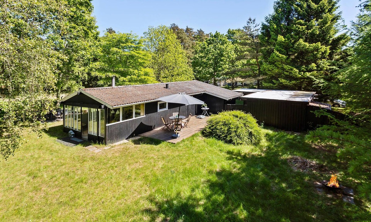 Glesborg House | Gorgeous home in Glesborg with WiFi
