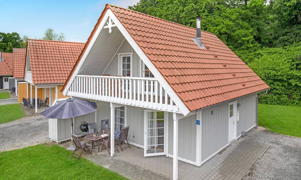 Grasten House | Gorgeous home in Gråsten with sauna