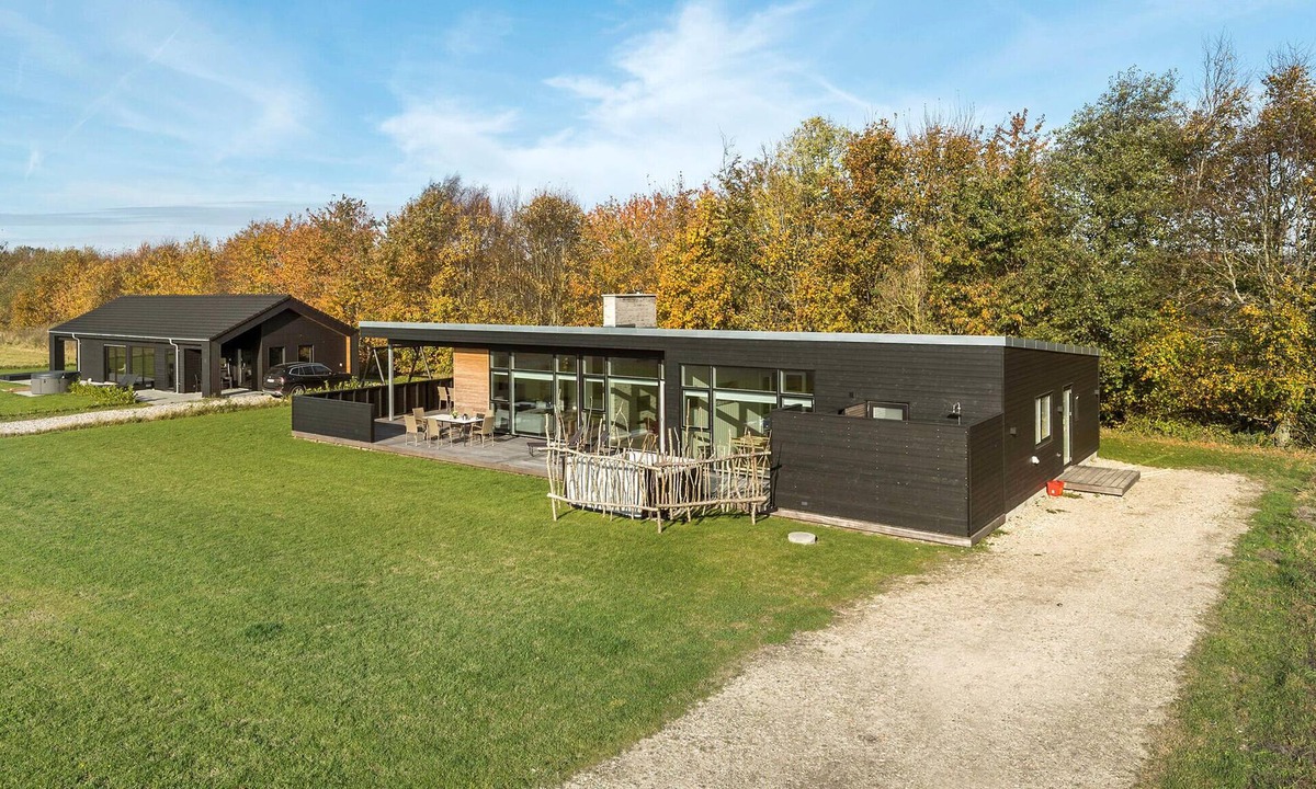 Nørre Hurup House | Gorgeous home in Hadsund with sauna