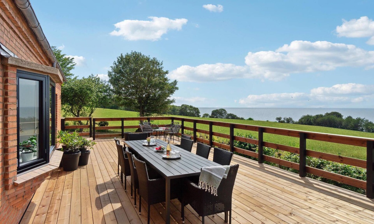 Helligpeder House | Gorgeous home in Hasle