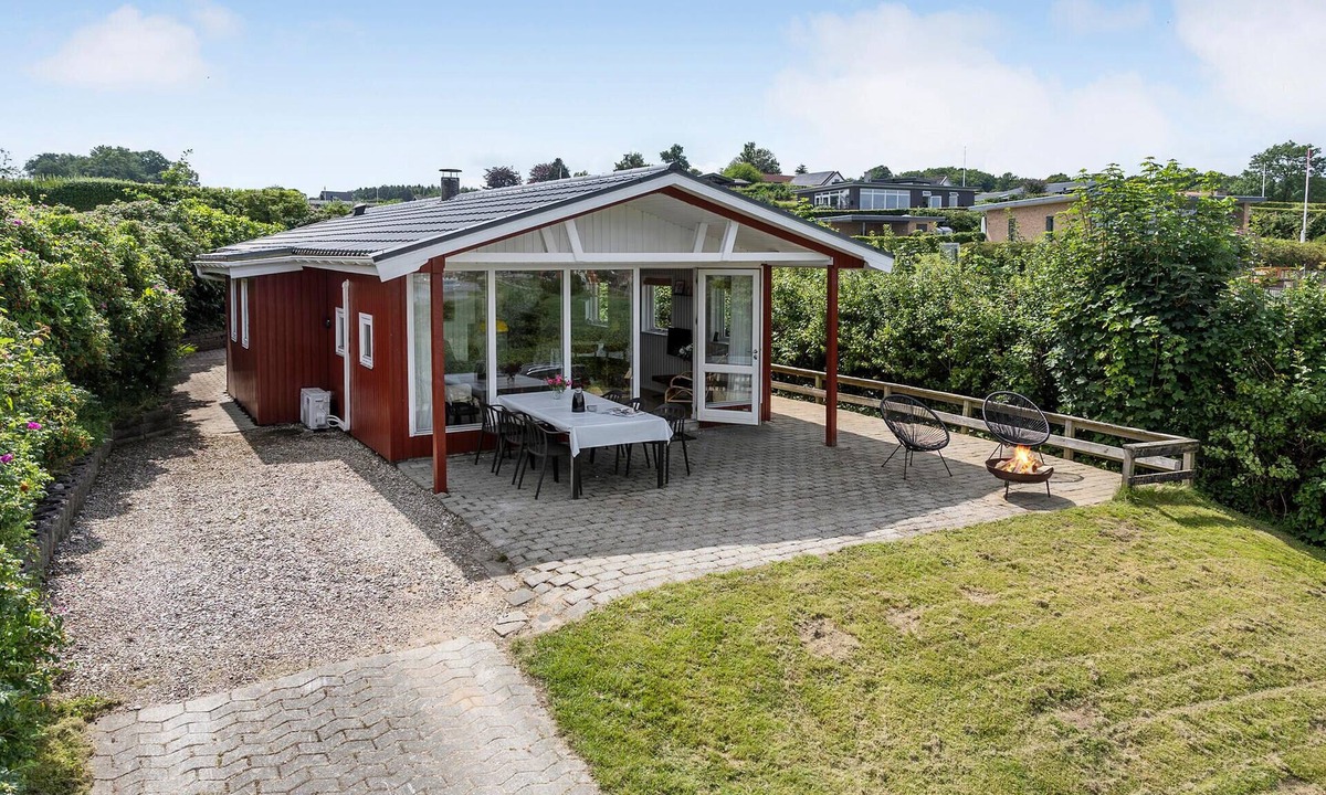 Hejls House | Gorgeous home in Hejls with sauna