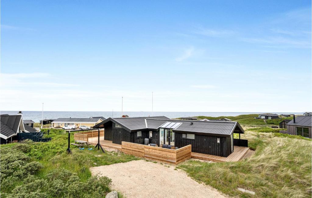 Lonstrup House | Gorgeous Home In Hjørring With Wifi