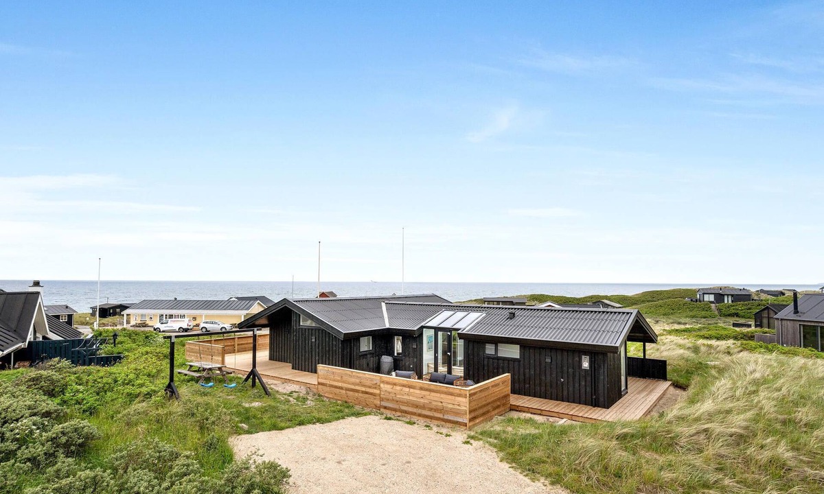 Lonstrup House | Gorgeous home in Hjørring with WiFi