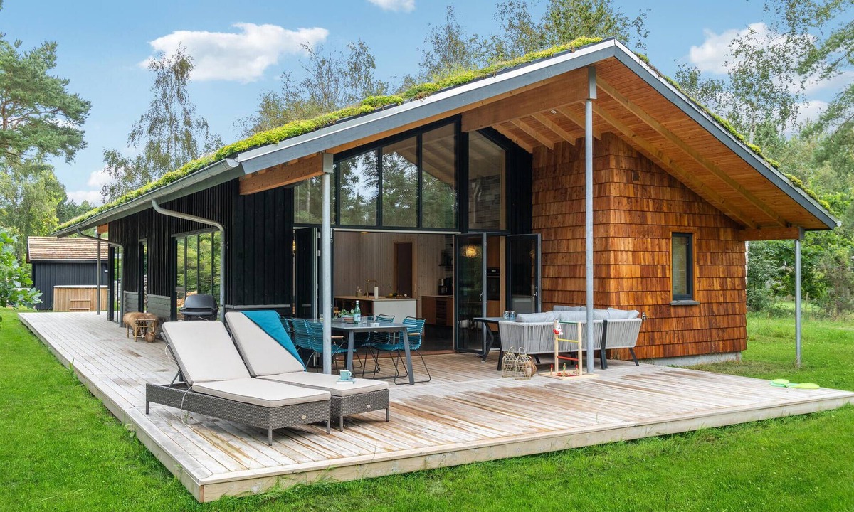 Hoensinge House | Gorgeous home in Højby with sauna