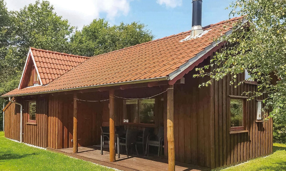 Hovborg House | Gorgeous home in Hovborg with WiFi
