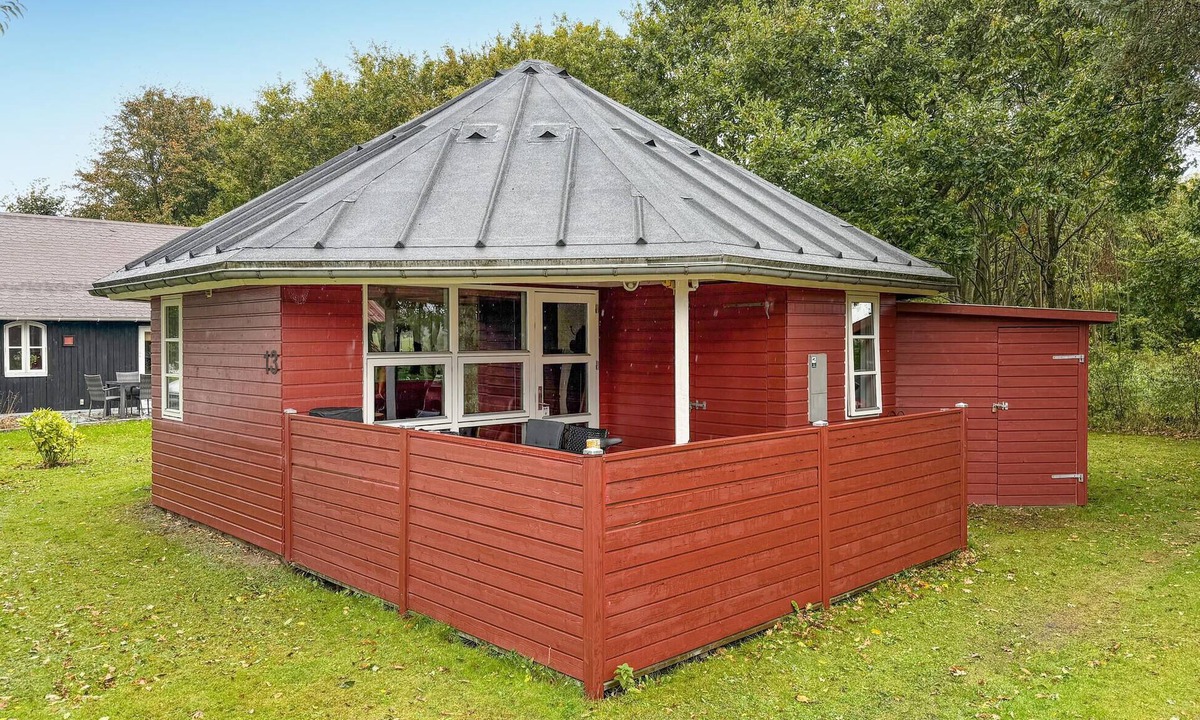 Hovborg House | Gorgeous home in Hovborg with WiFi
