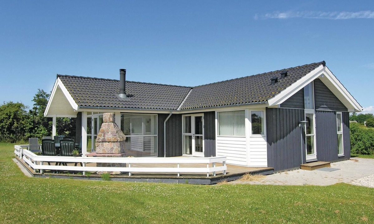 Østerskov House | Gorgeous home in Humble with sauna