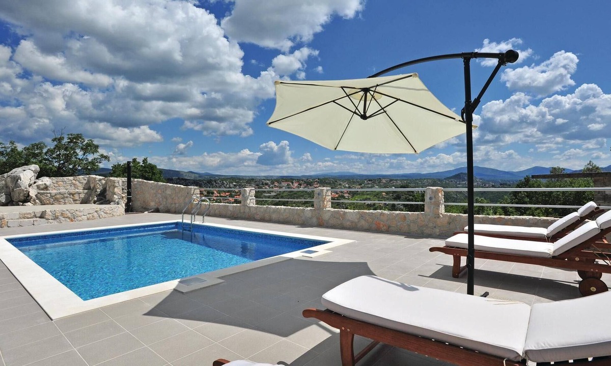 Kucice House | Gorgeous home in Kucice
