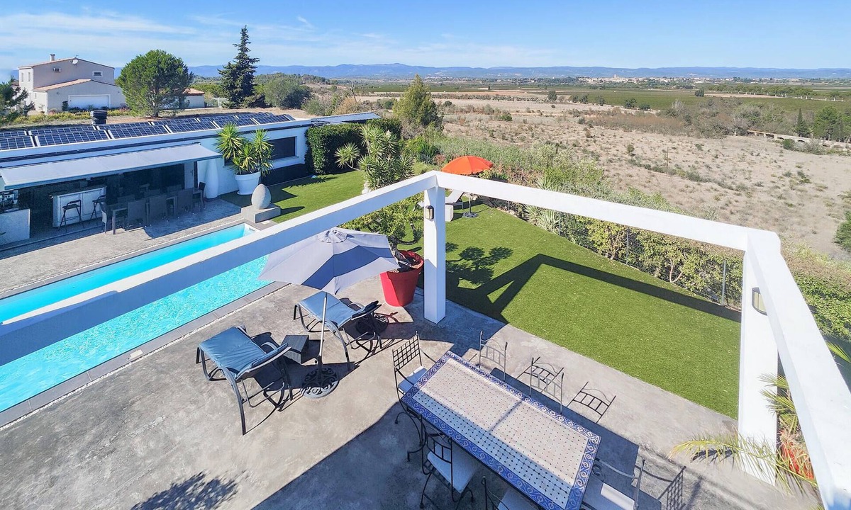 La Redorte House | Gorgeous home in LA REDORTE