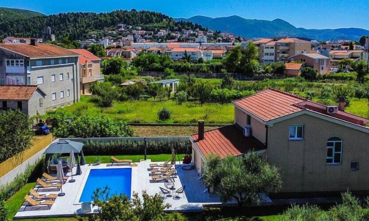 Metkovic House | Gorgeous home in Metkovic