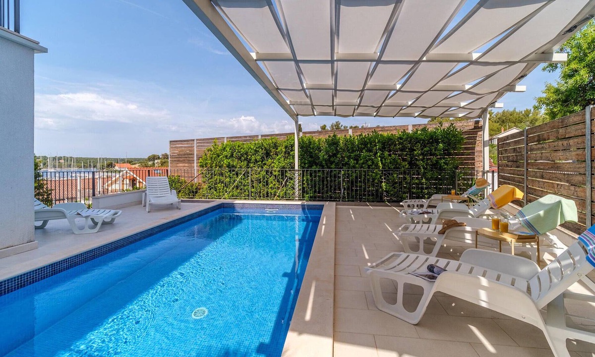 Cove Makarac (Milna) House | Gorgeous home in Milna