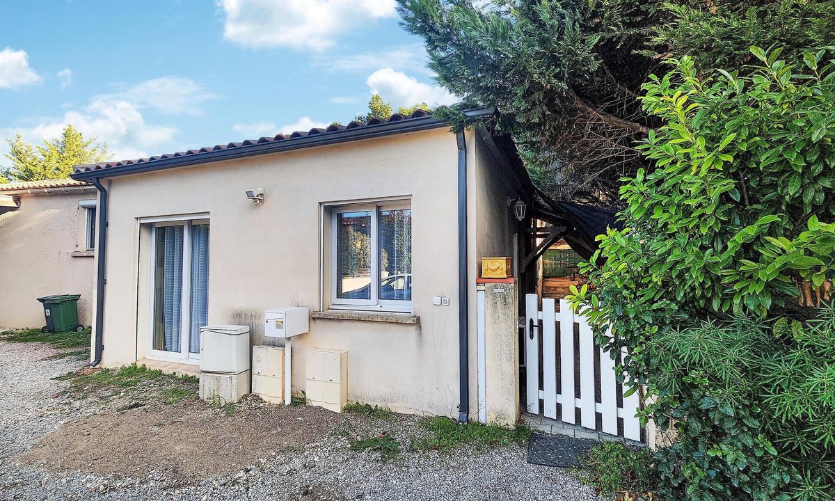 Nebian House | Gorgeous home in Nébian with WiFi