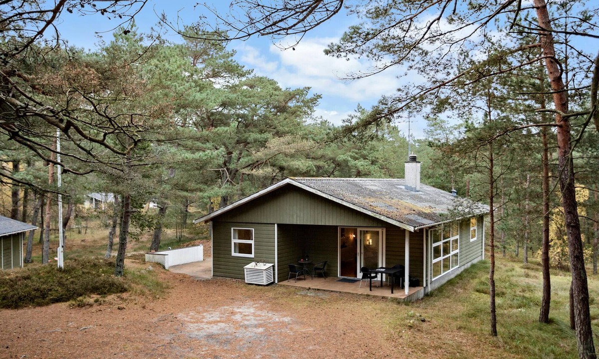 Spidsegard House | Gorgeous home in Nexø with WiFi