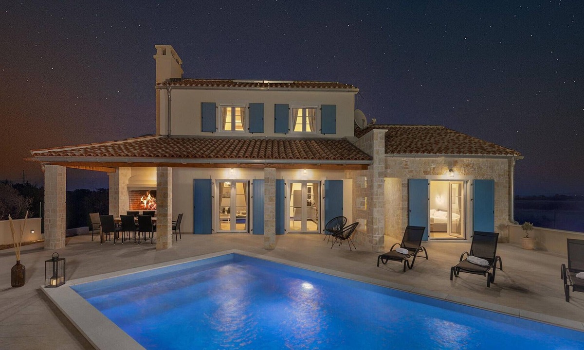 Nin House | Gorgeous home in Nin with WiFi