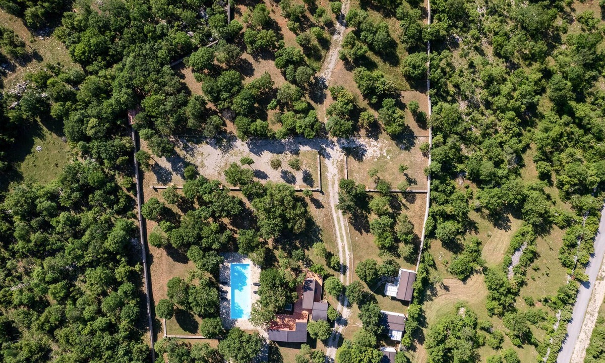 Krusevo House | Gorgeous home in Obrovac with WiFi
