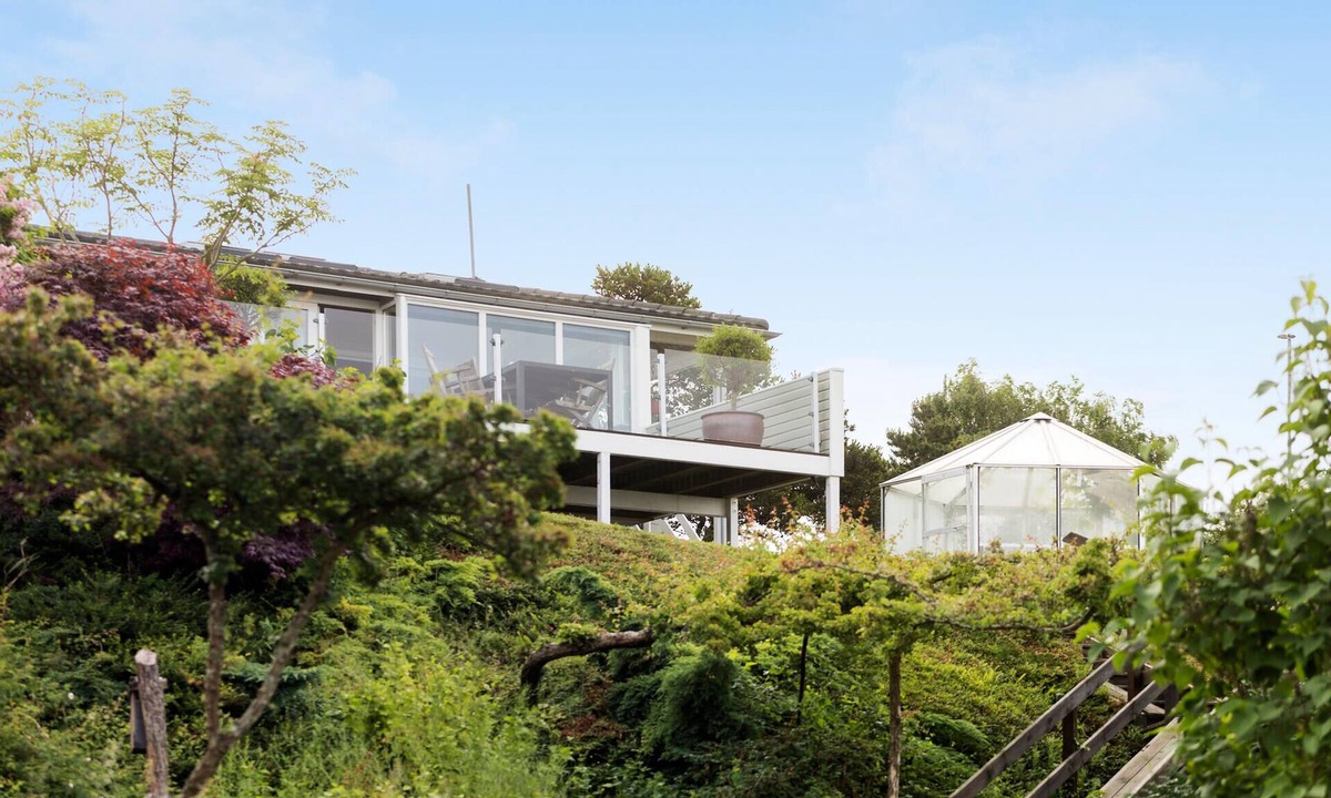 Olsted House | Gorgeous home in ølsted with kitchen