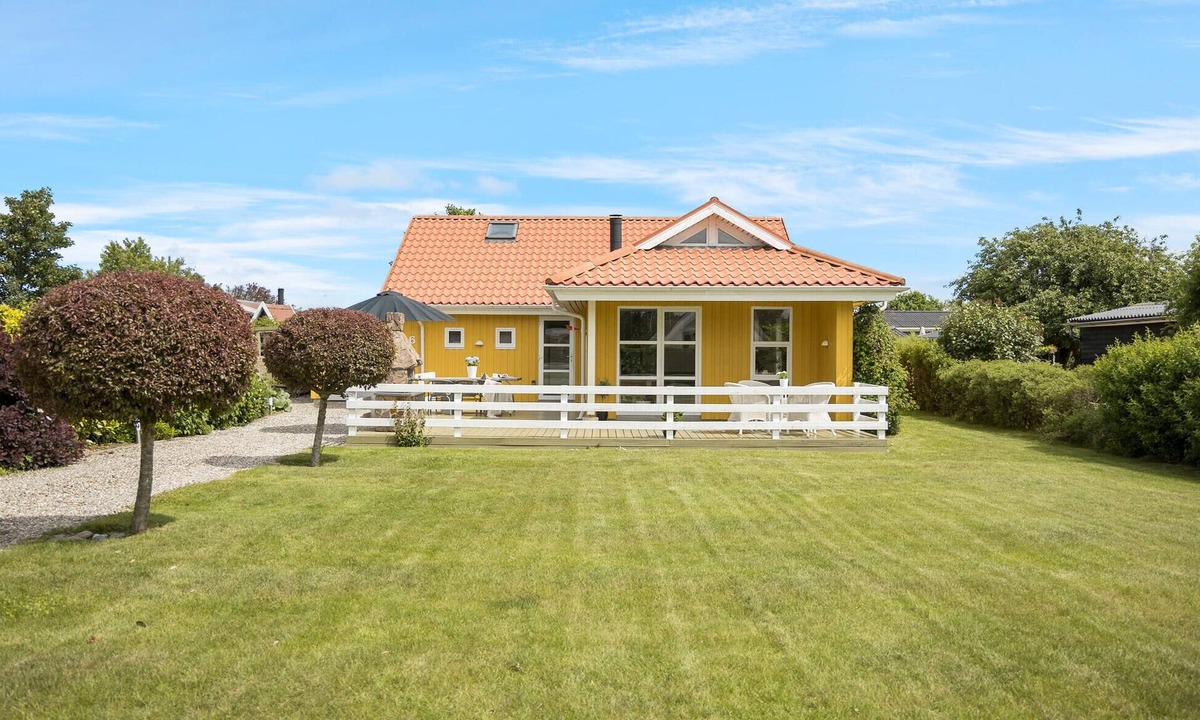 Hasmark Strand House | Gorgeous home in Otterup with sauna