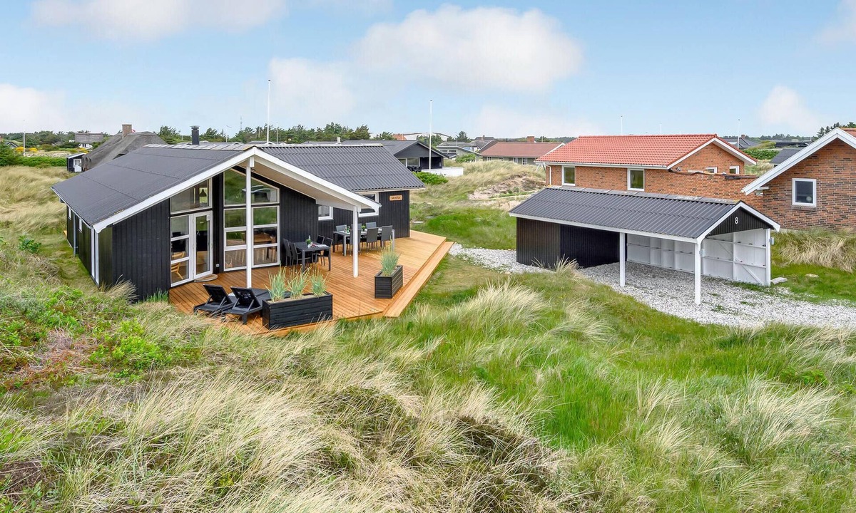 Sondervig House | Gorgeous home in Ringkøbing with sauna