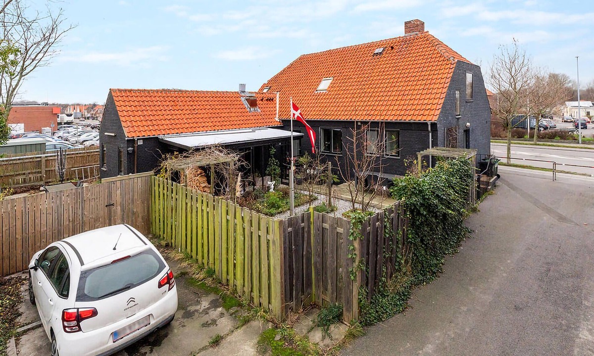 Ronne House | Gorgeous home in Rønne with WiFi