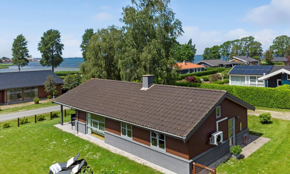 Kongsnæs House | Gorgeous home in Stubbekøbing with WiFi